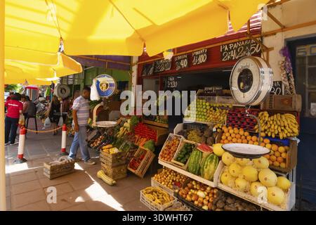 Cordoba Argentina gennaio 31 negozi di frutta e verdura nel mercato settentrionale della città di Cordoba. Riprese il 31 gennaio 2020, Cordoba, Argentina Foto Stock