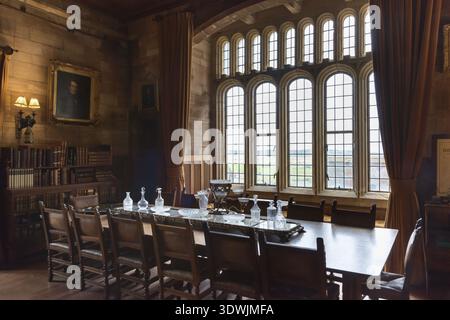 Sala biliardo, Bamburgh Castle, Northumberland, Regno Unito Foto Stock
