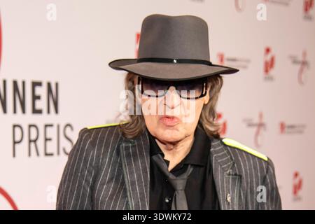Udo Lindenberg partecipa al 17° Deutscher Musikautor*innenpreis al Ritz-Carlton il 26 febbraio 2026 a Berlino, Germania Foto Stock