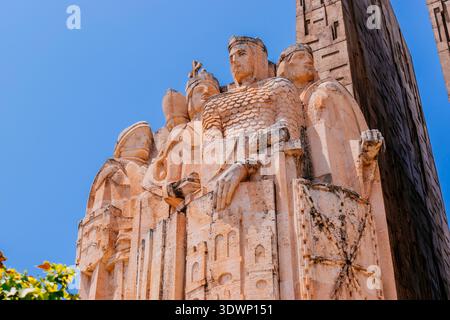 Monumento alla battaglia di Las Navas de Tolosa. Leader cristiani, da destra a sinistra, Pietro II il cattolico, Pietro II, il cattolico, re d'Aragona, al Foto Stock
