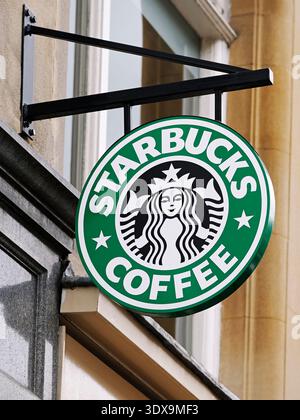 Starbucks Coffee Sign, Oxford, Regno Unito Foto Stock