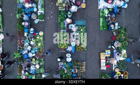 Vista aerea del mercato agricolo Cho Chom Hom a Tien Giang, Vietnam Foto Stock