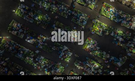 Vista aerea del mercato agricolo Cho Chom Hom a Tien Giang, Vietnam Foto Stock