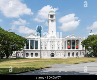 Victoria Memorial Hall da Empress Place, Singapore Foto Stock