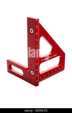 Righello linea in alluminio rosso quadrato su sfondo bianco Foto Stock