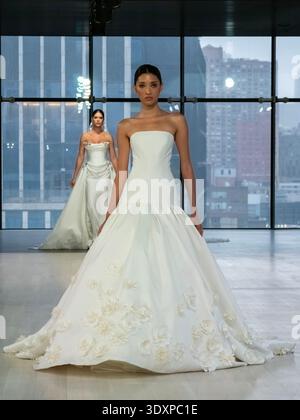 Nicole + Felicia © Frank Rocco Foto Stock