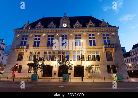Costruito tra il 1887 e il 1891, il municipio di Vincennes, una città ad est di Parigi. Foto Stock
