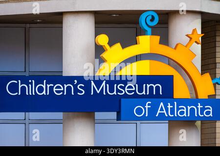 Cartello di ingresso al Museo dei bambini di Atlanta di fronte all'Atlanta Centennial Olympic Park nel centro di Atlanta, Georgia. (USA) Foto Stock