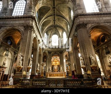 CHIESA DI SAINT SULPICE PARIGI Foto Stock