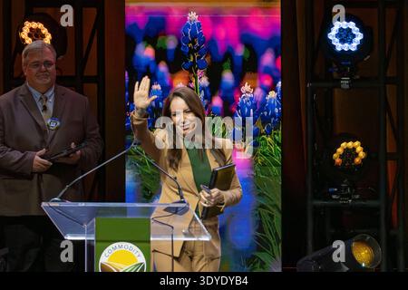San Antonio, Stati Uniti. 26 febbraio 2026. Brooke Rollins, Segretario dell'Agricoltura degli Stati Uniti, tiene un discorso di apertura alle parti interessate nel settore agricolo durante il Commodity Classic 2026, 26 febbraio 2026, a San Antonio, Texas. Crediti: Lance Cheung/USDA Photo/Alamy Live News Foto Stock