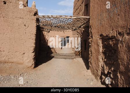 Vista di Ouarzazate città vecchia aka kasbah e gru nido, Marocco Foto Stock