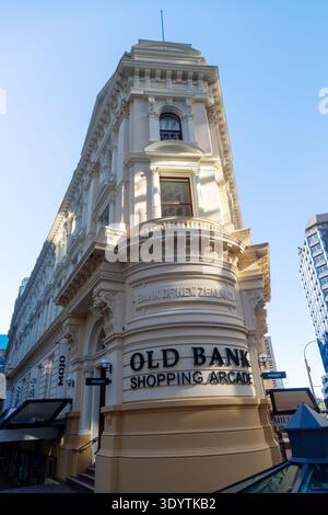 L'edificio della filiale della Bank of New Zealand te Aro è un edificio storico, una delle prime strutture in cemento armato e acciaio di Wellington. Foto Stock