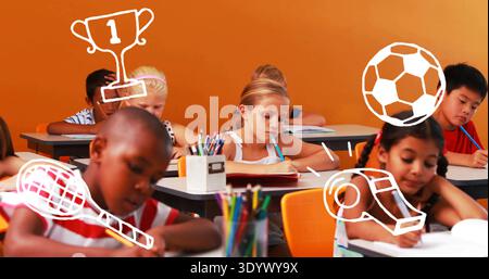 Scrivere gli studenti seduti e disegnare alle scrivanie dell'aula con sedie arancioni e doodles Foto Stock
