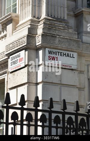 Londra, Regno Unito, 28 giugno 2022 Downing Street, City of Westminster, sede del primo ministro britannico, Central London Street Sign. REGNO UNITO Foto Stock