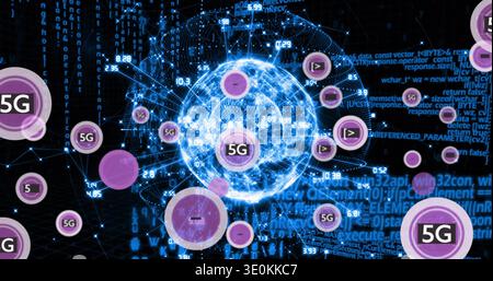 Visualizzazione della sfera di rete centrale che pulsano nel cyberspazio, con token 5G viola e codice di streaming Foto Stock