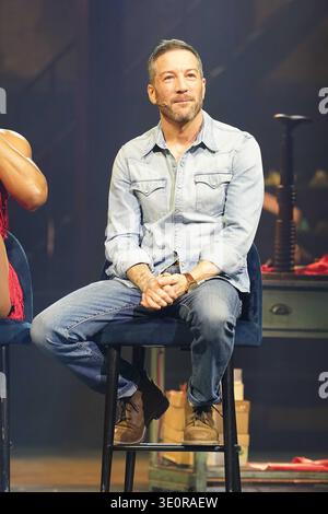 Matt Cardle durante una chiamata fotografica per la nuova produzione del musical Kinky Boots al London Coliseum. Data foto: Venerdì 13 marzo 2026. Foto Stock