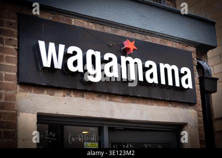 Cartello ristorante Wagamama, Oxford, Regno Unito Foto Stock