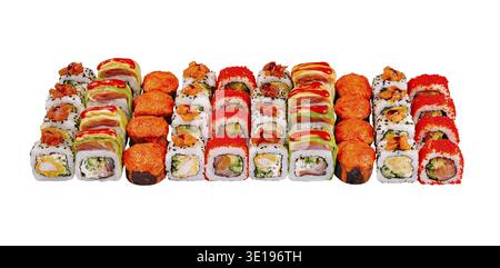 Sushi Set che combina vari tipi di panini con frutti di mare e verdure, isolato su sfondo bianco Foto Stock