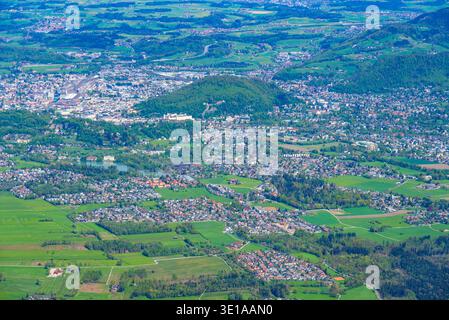 Vista panoramica di Salisburgo da Untersberg in Austria. IMMAGINE Foto Stock