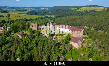 Vista panoramica del castello di Velhartice nella repubblica Ceca. IMMAGINE Foto Stock