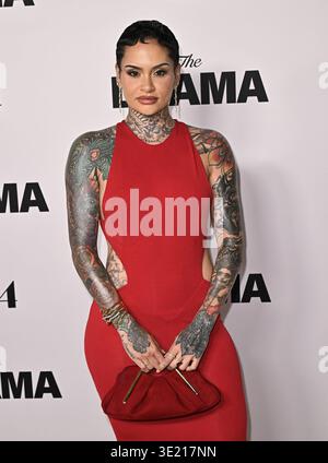 Los Angeles, Stati Uniti. 17 marzo 2026. Kehlani arriva alla prima di A24 "The Drama" a Los Angeles tenutasi al Directors Guild Theatre il 17 marzo 2026 a Los Angeles, CA. © Starbuck/ Credit: AFF/Alamy Live News Foto Stock
