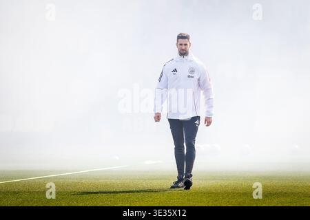 Amsterdam, Paesi Bassi. 20 marzo 2026. AMSTERDAM, 20-03-2026, Trainingscomplex de Toekomst, stagione 2025/2026, calcio olandese Eredivisie, AJAX ultimo allenamento prima di "De Klassieker" contro il Feyenoord, foto mostra credito: Pro Shots/Alamy Live News Foto Stock