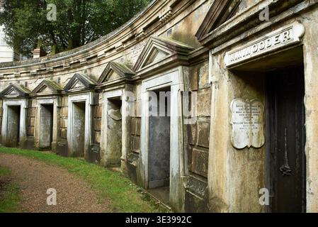 Highgate Cemetery Londra, Regno Unito, Catacombe, Graves e Memorials nel cimitero più famoso di Londra Foto Stock