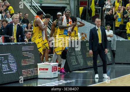 Johs Andersen (MHP RIESEN Ludwigsburg, Co-Coach), Babacar sane (MHP RIESEN Ludwigsburg, #00), Mikko Riipinen (MHP RIESEN Ludwigsburg, Head-Coach), GER, MHP Riesen vs. Skyliners Frankfurt, Basketball Bundesliga, easycredit BBL, 25. Spieltag, Spielzeit 2025/2026, 20.03.2026, foto: Eibner-Pressefoto/Sascha Walther Foto Stock