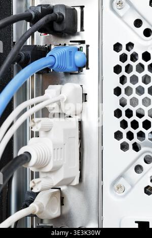 "Retro del computer â€" tanti cavi e connettori. Foto Stock