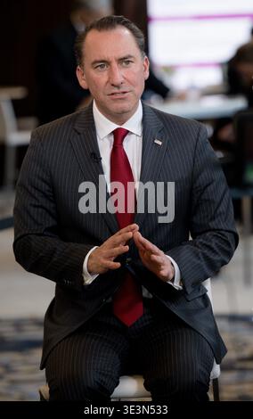 Houston, Stati Uniti. 23 marzo 2026. Jerrod Agen parla in camera durante CERAWeek di S&P Global all'Hilton Americas di Houston, Texas, il 23 marzo 2026. La discussione su questo evento riunisce i leader mondiali dell'energia per esplorare il tema di "convergenza e concorrenza: Energia, tecnologia e geopolitica". (Foto di Marcus Ingram/Sipa USA) credito: SIPA USA/Alamy Live News Foto Stock