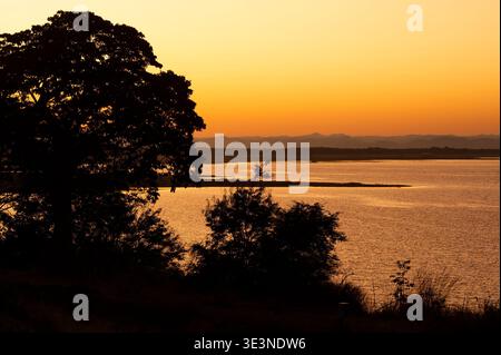 Alba sul lago Kariba, Kariba, Zimbabwe Foto Stock
