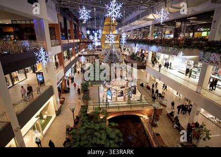 interno del forum danzica a natale danzica polonia Foto Stock