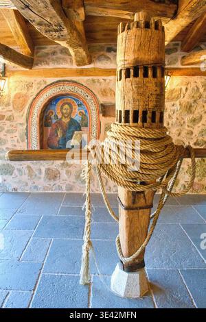 Interno del monastero ortodosso, Meteora, Grecia Foto Stock