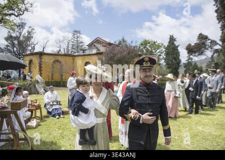 Due attori dilettanti recitano l'Imperatore d'Austria Carlo 1 o Carlo 1 e sua moglie Zita al Quinta Jardins do Imperador sulla riapertura dell'Empe Foto Stock