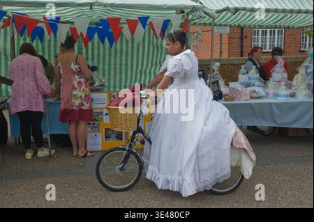 Celebrazioni a Downham Market, Norfolk, per il matrimonio reale del principe William e Catherine Middleton nel 2011. Foto Stock