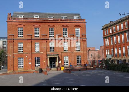 Adelphi House su The Crescent, Salford Professional Development (SPD). Foto Stock
