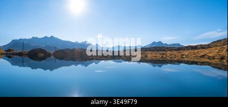 Lago Totensee sul passo di Grimsel, Vallese, Svizzera Foto Stock