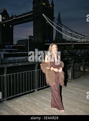 LONDRA, INGHILTERRA - MARZO 25 2026: Amy Kenyon partecipa all'evento di lancio nel Regno Unito per Celebrity Ex on the Beach (serie 4, 2026) al Driftwood Boat di Londra. (Foto di 李世惠/SEE li/Picture Capital) credito: Vedi li/Picture Capital/Alamy Live News Foto Stock