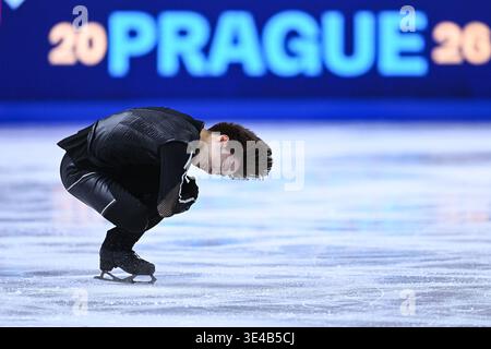 Praga, Repubblica Ceca. 26 marzo 2026. Miura Kao del Giappone si esibisce durante il breve programma maschile dei Campionati del mondo di pattinaggio di figura ISU 2026 a Praga, Repubblica Ceca, 26 marzo 2026. Crediti: Zhang Haofu/Xinhua/Alamy Live News Foto Stock