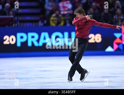 Praga, Repubblica Ceca. 26 marzo 2026. Deniss Vasiljevs di Lettonia si esibisce durante il programma corto maschile dei Campionati del mondo di pattinaggio di figura ISU 2026 a Praga, Repubblica Ceca, 26 marzo 2026. Crediti: Zhang Haofu/Xinhua/Alamy Live News Foto Stock