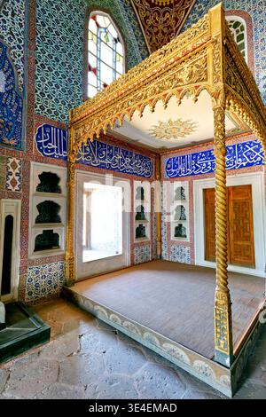 Camera privata progettata da Sinan. Si trova nel Topkapi Palace Harem a Istanbul, Turchia. Foto Stock