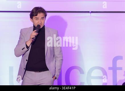 Lenn Kudrjawizki zu Gast bei Charity Talk Unterhaltung am Meer zugunsten von UNICEF Timmendorfer Strand *** Lenn Kudrjawizki come ospite al Charity Talk Unterhaltung am Meer a beneficio dell'UNICEF Timmendorfer Strand Foto Stock