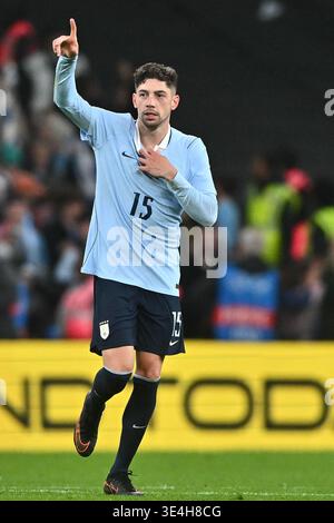 Londra, Regno Unito. 28 marzo 2026. Federico Valverde dell'Uruguay celebra i punti segnati durante un'amichevole internazionale di calcio tra Inghilterra e Uruguay a Londra, Regno Unito, 27 marzo 2026. Crediti: Xinhua/Alamy Live News Foto Stock