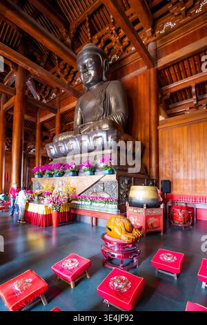 Statua del Buddha, Gebetshaus, Jing'an-Tempel, Tempel des Friedens und der Ruhe Foto Stock