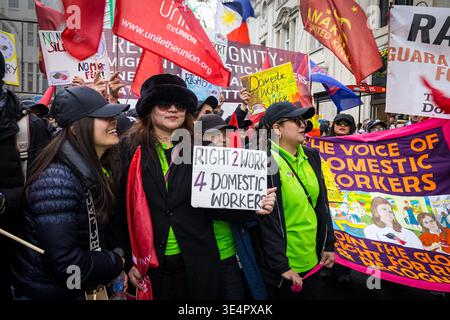 Londra, Regno Unito. 28 marzo 2026. Lavoratori domestici alla Stop the Hate march nel centro di Londra credito: Richard Bayfield/Alamy Live News Foto Stock