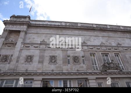 Royal Institute of Painters in Water Colours on Piccadilly a Londra, Regno Unito Foto Stock