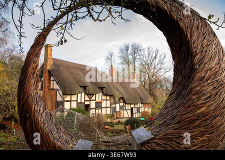 Regno Unito, Inghilterra, Warwickshire, Stratford on Avon, Shottery, Anne Hathaway's Cottage in inverno Foto Stock