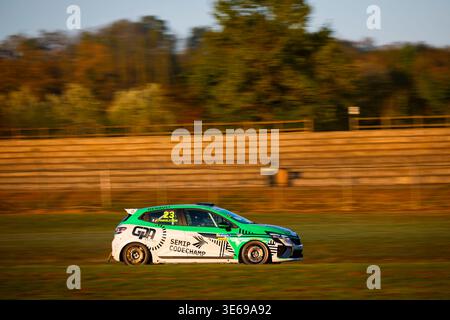 23 FINKELSTEIN Alex (fra), GPA Racing, Clio Cup Series, azione durante il 1° round della Clio Cup Series 2026, dal 3 al 6 aprile 2026 sul circuito Paul Armagnac, a Nogaro, Francia - Photo Gregory Lenormand/DPPI Credit: DPPI Media/Alamy Live News Foto Stock