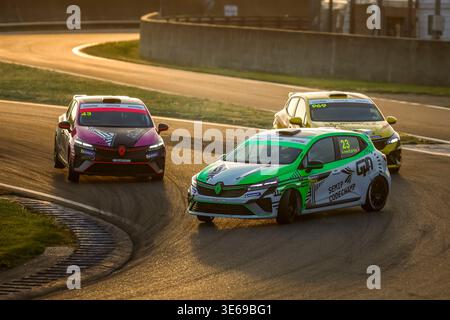 23 FINKELSTEIN Alex (fra), GPA Racing, Clio Cup Series, azione durante il 1° round della Clio Cup Series 2026, dal 3 al 6 aprile 2026 sul circuito Paul Armagnac, a Nogaro, Francia - Photo Gregory Lenormand/DPPI Credit: DPPI Media/Alamy Live News Foto Stock