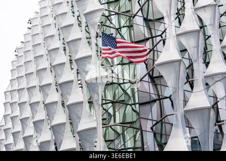 Veduta dettagliata dell'Ambasciata degli Stati Uniti a Londra, Embassy Gardens, Nine Elms, Regno Unito Foto Stock